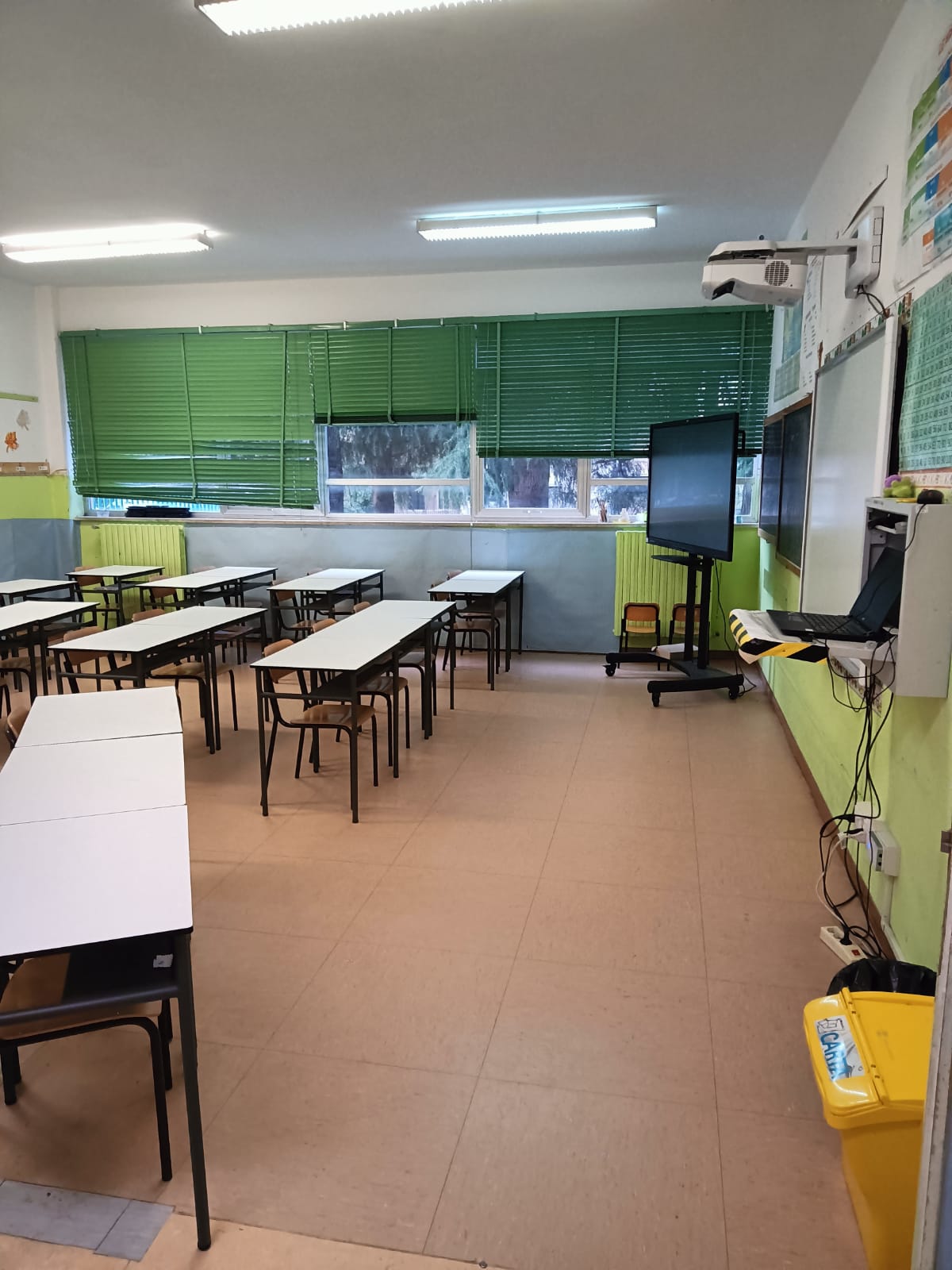 aula primaria canevari 2